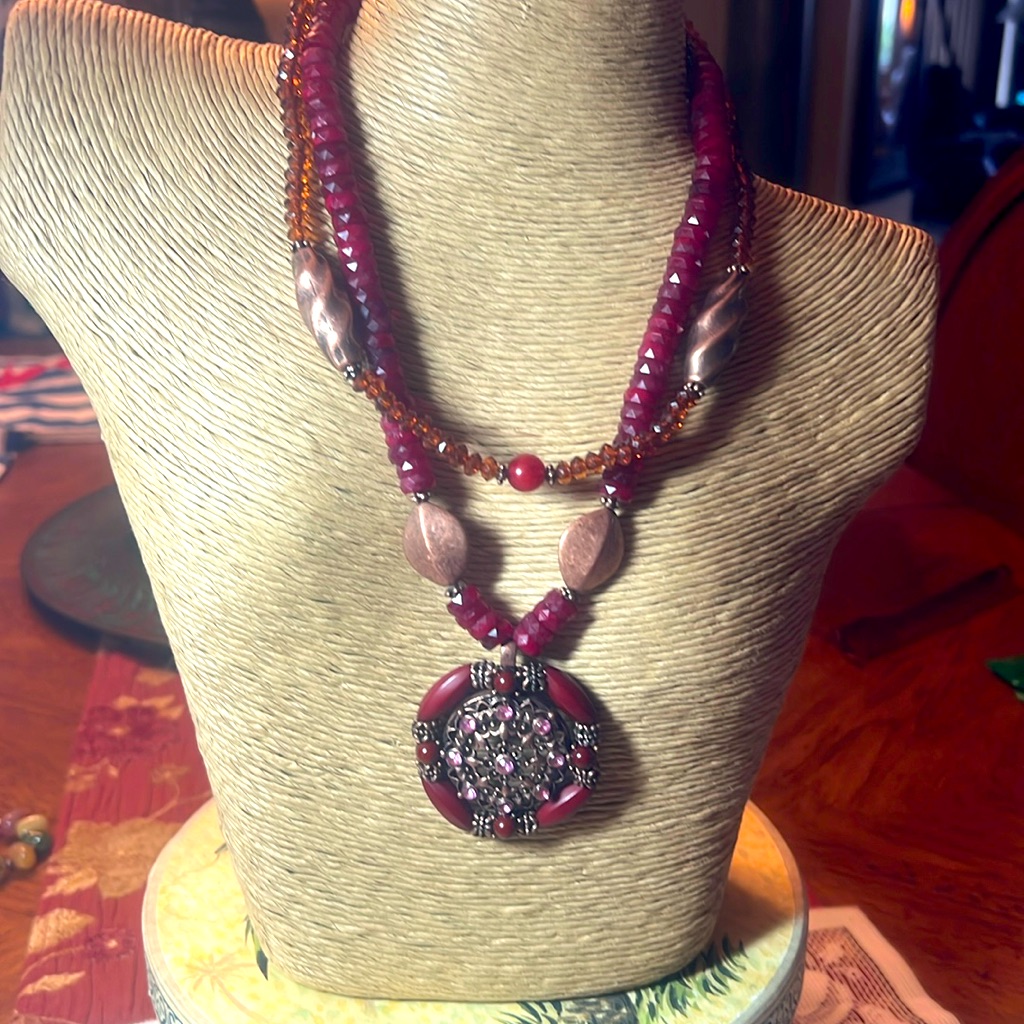 Red And Amber Beaded Necklace With Pendant 22$